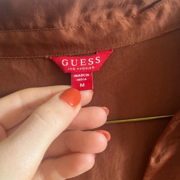 Guess women’s blouse - Picture 2 of 3